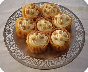 Cupcake Muffin Cuisine Of The United States Buttercream Baking PNG